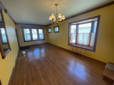 Living - 9019 Grant Ave, Brookfield, IL 60513 photo 2 of 5