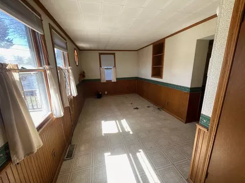 Living - 9019 Grant Ave, Brookfield, IL 60513 photo 3 of 5