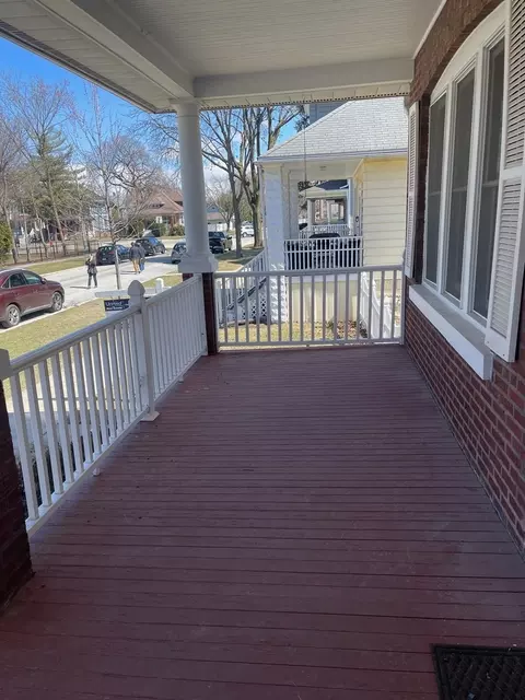 Exterior - 9019 Grant Ave, Brookfield, IL 60513 photo 2 of 7