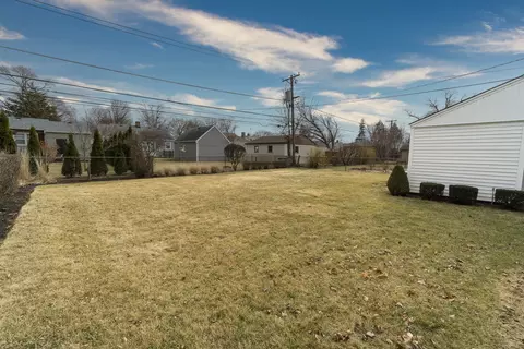 Exterior - 1131 S 3rd Ave, Des Plaines, IL 60016 photo 9 of 11