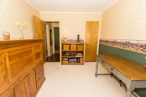 Bedroom - 1131 S 3rd Ave, Des Plaines, IL 60016 photo 5 of 6