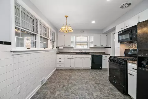 Kitchen - 638 Beckman Dr, Kankakee, IL 60901 photo 1 of 2