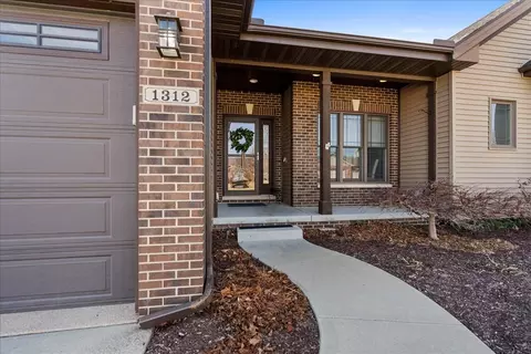 1312 Norma Dr, Bloomington, IL 61704 photo 3