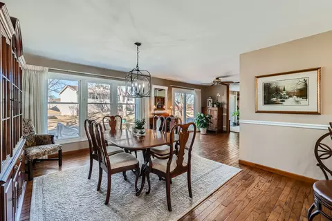 Dining - 4170 N Firestone Dr, Hoffman Estates, IL 60192 photo 1 of 4