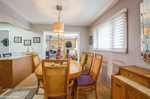 Dining - 515 Debra Dr, Des Plaines, IL 60016 photo 1 of 1