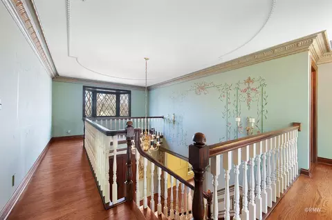 Entry Way - 27 W161 Mack Rd, Wheaton, IL 60189 photo 5 of 5