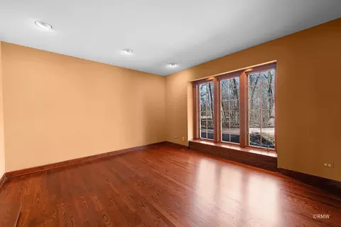 Living - 27 W161 Mack Rd, Wheaton, IL 60189 photo 2 of 3