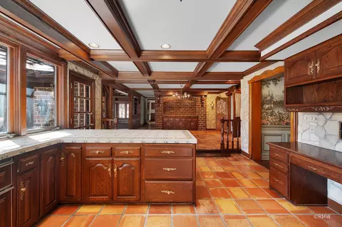 Kitchen - 27 W161 Mack Rd, Wheaton, IL 60189 photo 3 of 3