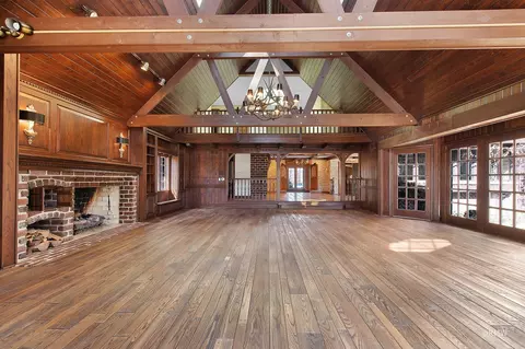 Living - 27 W161 Mack Rd, Wheaton, IL 60189 photo 3 of 3