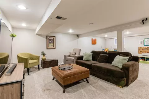 Living - 549 E Park Ave, Elmhurst, IL 60126 photo 2 of 2
