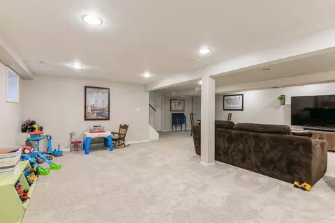 Other - 549 E Park Ave, Elmhurst, IL 60126 photo 2 of 3