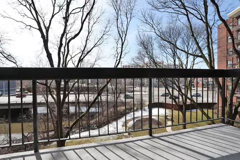 Exterior - 711 S River Rd #416, Des Plaines, IL 60016 photo 3 of 4