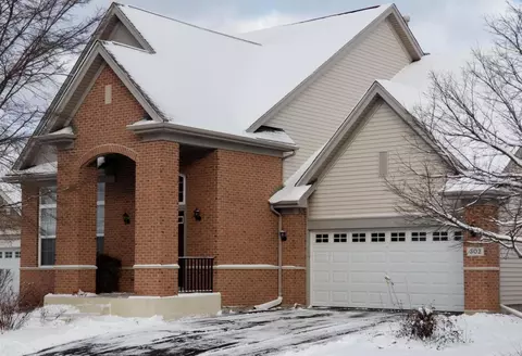 302 Seaton Ct, Lake Zurich, IL 60047