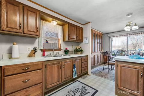 232 Bayview Rd, Elgin, IL 60123 photo 13