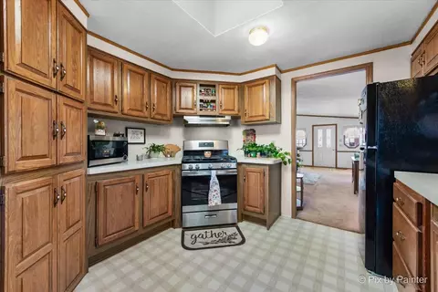 232 Bayview Rd, Elgin, IL 60123 photo 11