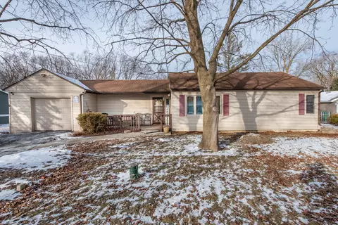 10700 W Eastwood Rd, Beach Park, IL 60087