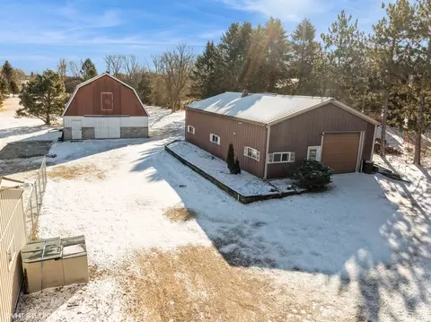 11175 Corrigan Rd, Roscoe, IL 61073 photo 3