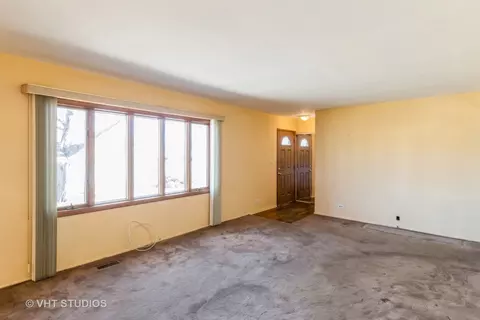 75 Carthage Ln, Hoffman Estates, IL 60169 photo 7