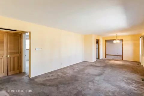 75 Carthage Ln, Hoffman Estates, IL 60169 photo 5