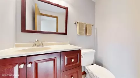 Bath - 485 E Cimarron Dr, Aurora, IL 60504 photo 1 of 3