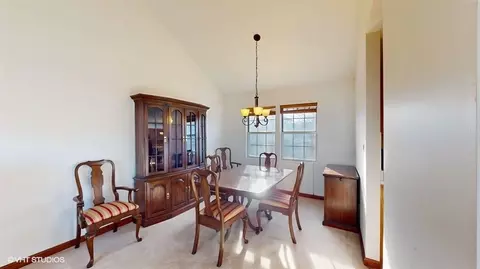 Dining - 485 E Cimarron Dr, Aurora, IL 60504 photo 1 of 4