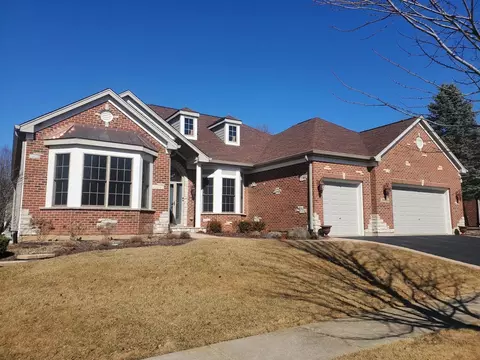 39 W554 Bealer Cir, Geneva, IL 60134
