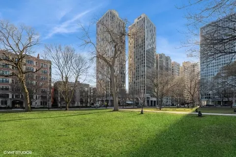 345 W Fullerton Pkwy #3005, Chicago, IL 60614