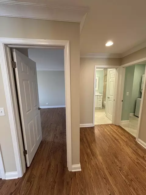 1129 Oakview Dr, Wheaton, IL 60187 photo 21