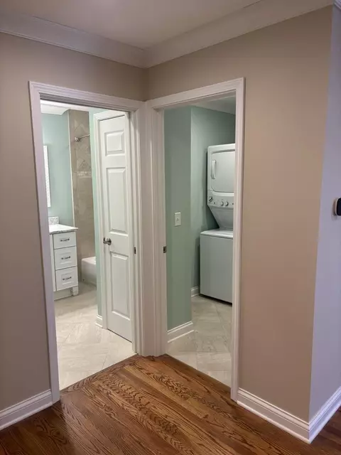1129 Oakview Dr, Wheaton, IL 60187 photo 24
