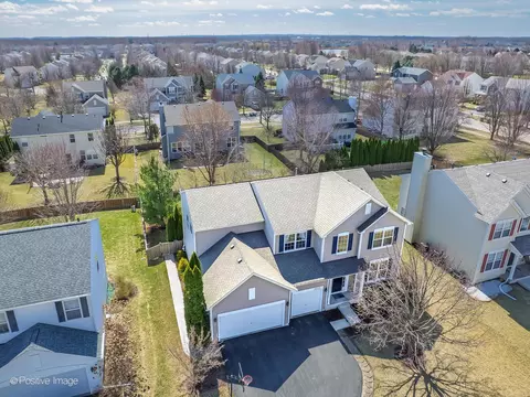 3035 Silver Charm Ln, Montgomery, IL 60538