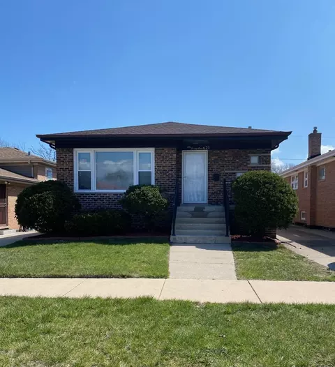 621 Paxton Ave, Calumet City, IL 60409