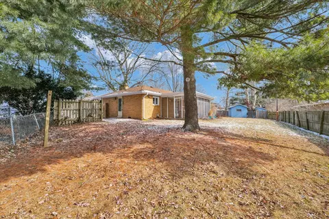 8 Normandy Pl, Champaign, IL 61821 photo 29