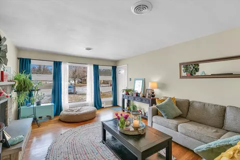8 Normandy Pl, Champaign, IL 61821 photo 8