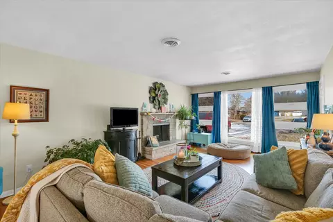 8 Normandy Pl, Champaign, IL 61821 photo 9