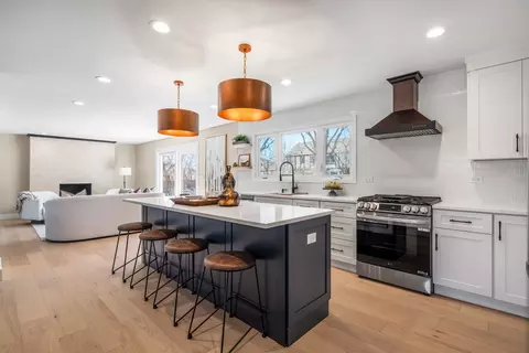 Kitchen - 1950 Cromwell Dr, Wheaton, IL 60189 photo 3 of 3