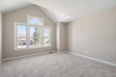 Bedroom - 1950 Cromwell Dr, Wheaton, IL 60189 photo 2 of 4