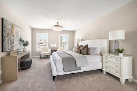 Bedroom - 1950 Cromwell Dr, Wheaton, IL 60189 photo 1 of 4