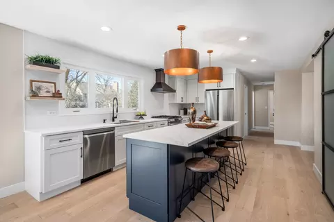 Kitchen - 1950 Cromwell Dr, Wheaton, IL 60189 photo 1 of 3