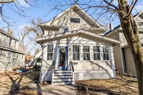 931 Wesley Ave, Evanston, IL 60202