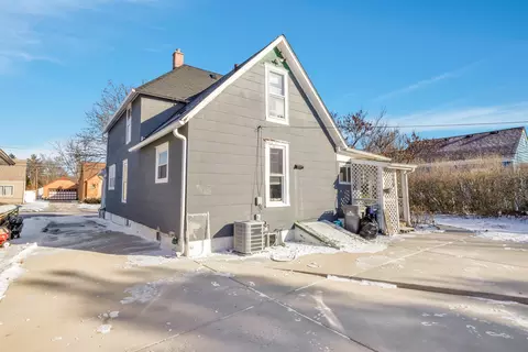 Exterior - 515 Orange St, Elgin, IL 60123 photo 6 of 6