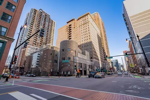40 E 9th St #603, Chicago, IL 60605
