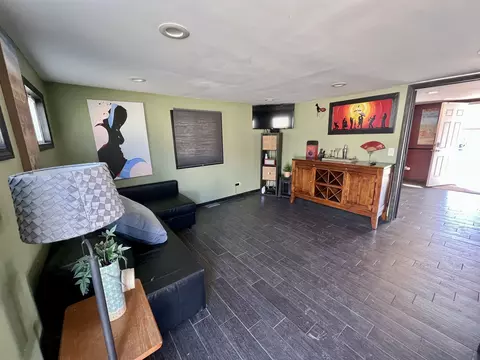 Living - Undisclosed, Aurora, IL 60505 photo 4 of 10