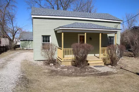 405 E Broadway St, Newark, IL 60541