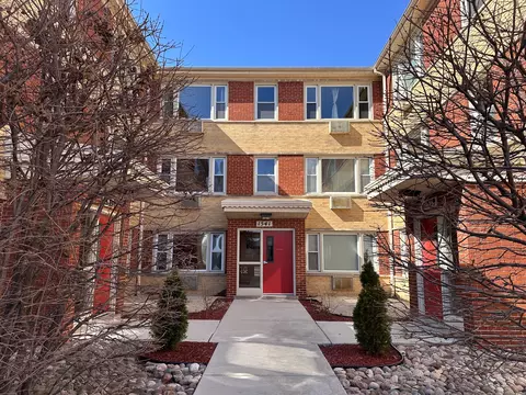 1541 Harlem Ave #2N, Forest Park, IL 60130