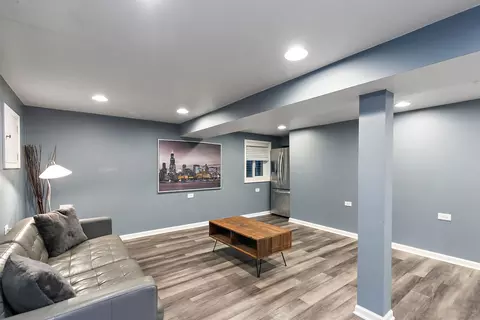 Living - 772 Balboa Ter E, Bartlett, IL 60103 photo 2 of 2