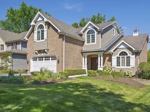 133 Tuttle Ave, Clarendon Hills, IL 60514