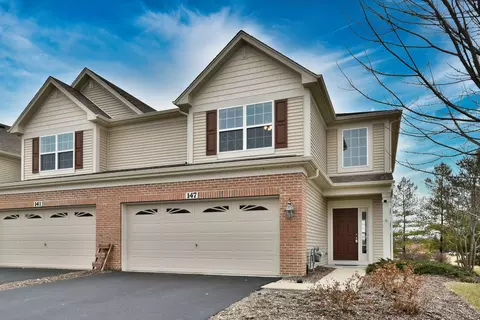 147 Birch Ln, Saint Charles, IL 60175