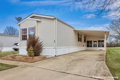 19900 128th St #261, Bristol, WI 53104