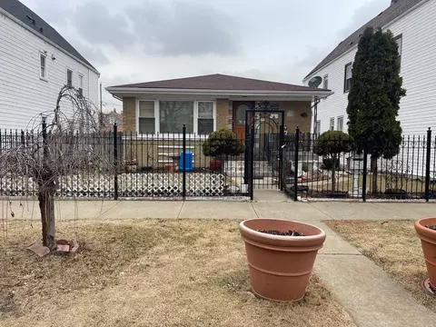 2442 W 45th Pl, Chicago, IL 60632