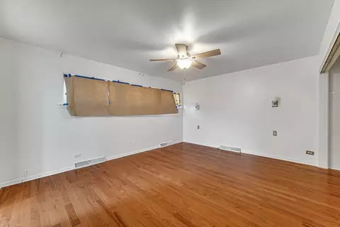 77 Graymoor Ln, Olympia Fields, IL 60461 photo 14